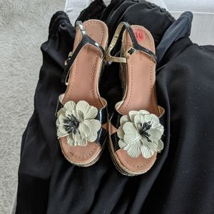Kate Spade black flower sandals